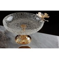 Round dish with a butterfly